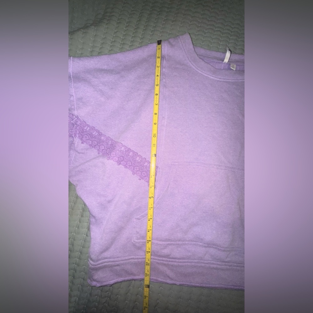 C. Est. 1946 boho purple sweatshirt with lace detail. Size XL - Picture 5 of 11